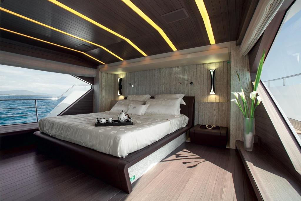 Master suite My Paradis © Benetti Yachts www.benettiyachts.it